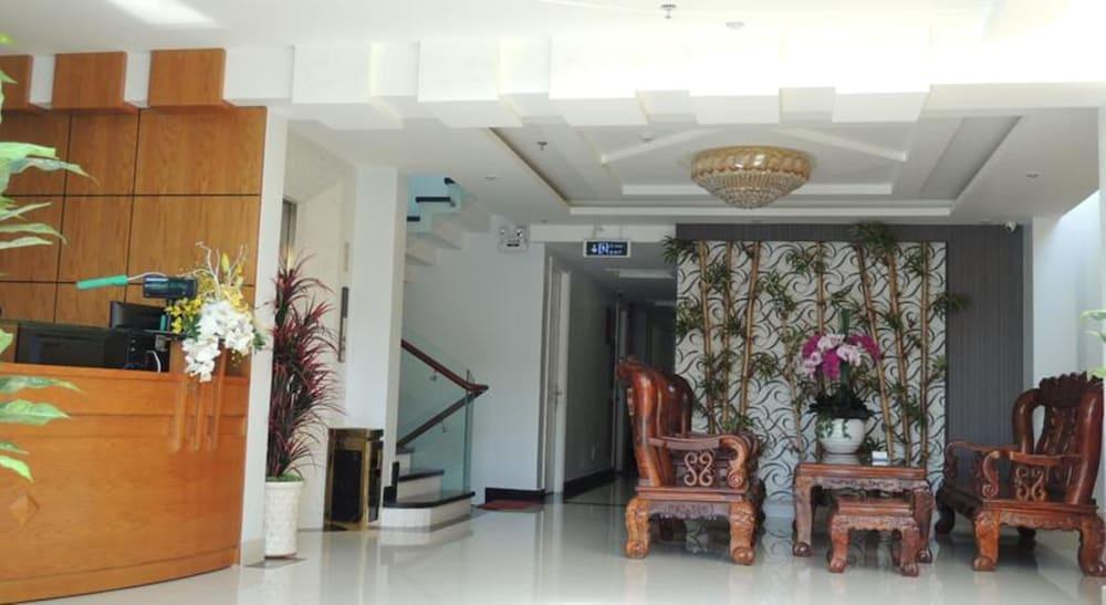 Khách sạn Reddoorz Yen Nam Nguyen Trong Tuyen