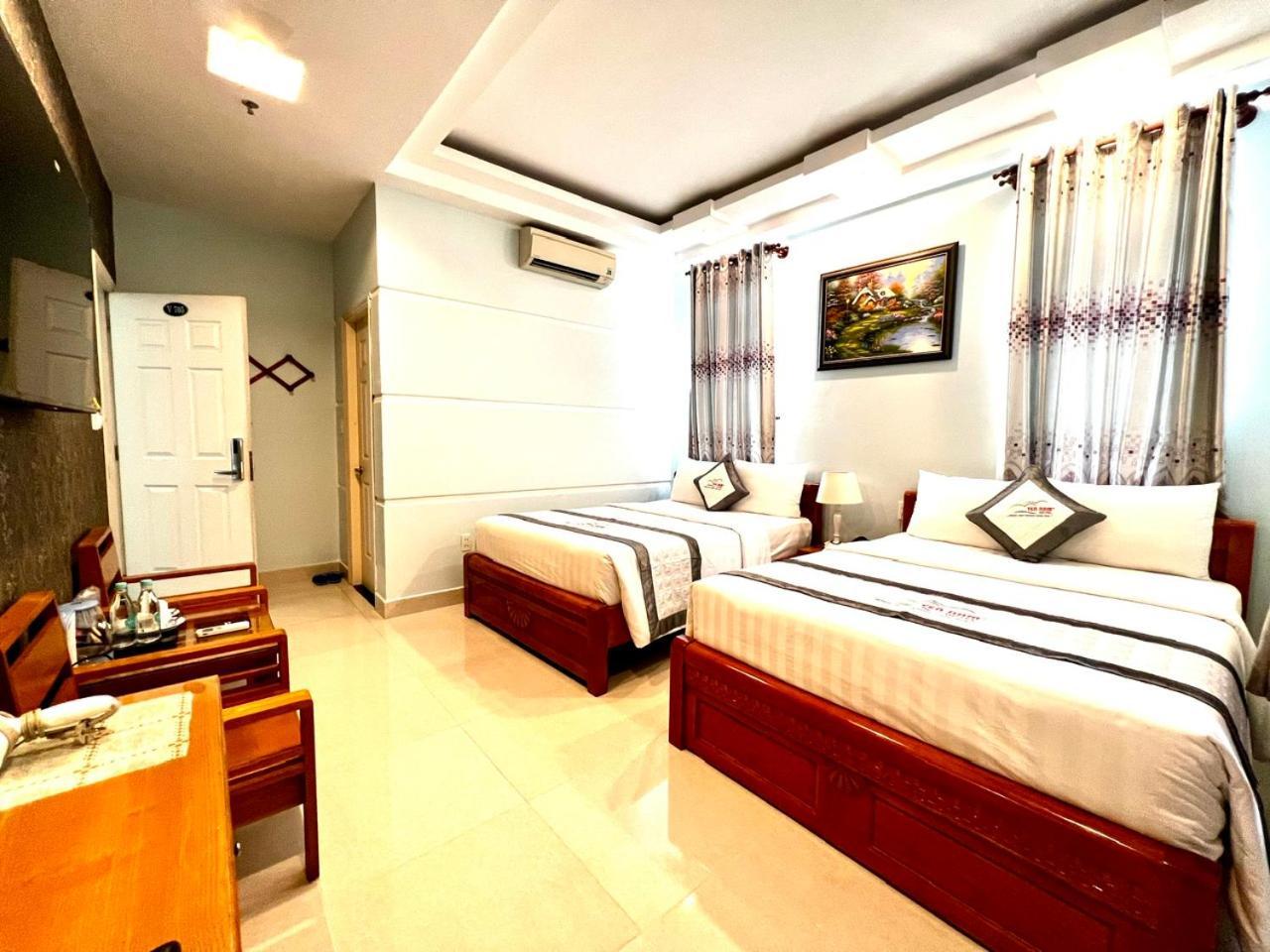 Khách sạn Reddoorz Yen Nam Nguyen Trong Tuyen 3*